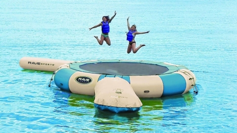 Aqua jump